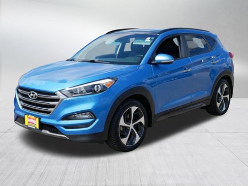 Used 2016 Hyundai Tucson Limited w/ Option Group 03 AWD/4WD image 3