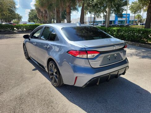 Used 2025 Toyota Corolla SE FWD image 4