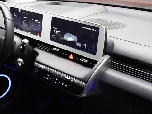 Used 2024 Hyundai Ioniq 5 Limited image 22