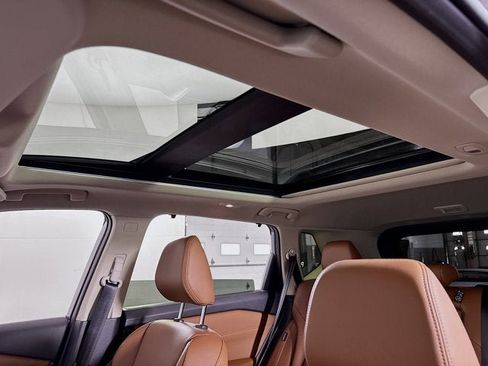 New 2026 Nissan Rogue Platinum AWD/4WD image 9