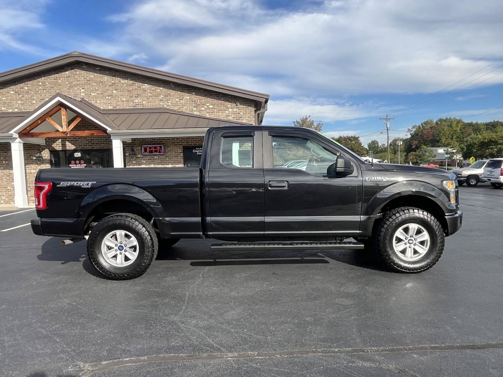 Used 2015 Ford F150 XL w/ Equipment Group 101A Mid AWD/4WD image 24