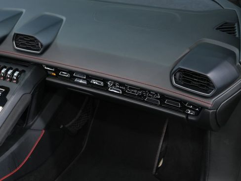 Used 2020 Lamborghini Huracan EVO image 41