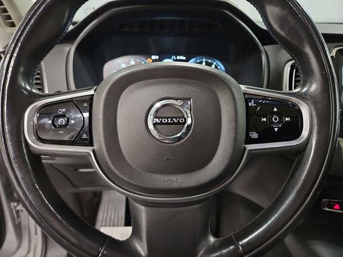 Used 2018 Volvo XC90 T6 Momentum w/ Convenience Package image 18