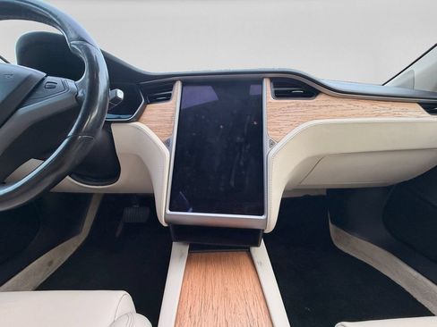 Used 2018 Tesla Model S AWD image 11
