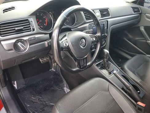 Used 2017 Volkswagen Passat 1.8T R-Line image 17