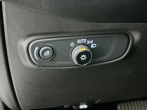 Used 2023 Chevrolet Equinox LT w/ LPO, Floor Liner Package AWD/4WD image 17