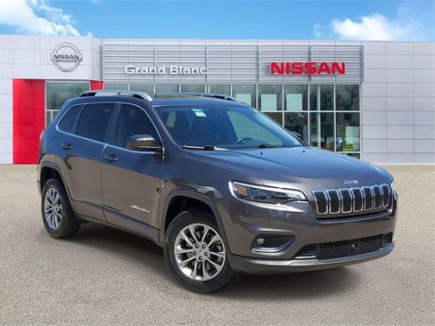 Used 2021 Jeep Cherokee Latitude Plus image 1