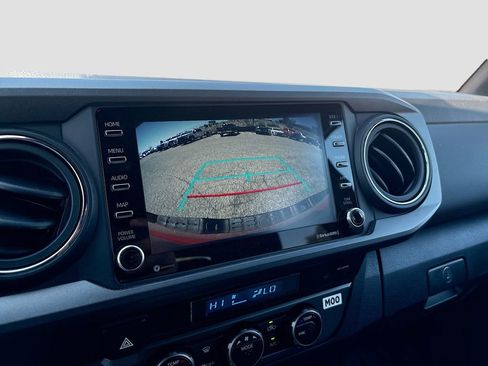 Used 2023 Toyota Tacoma TRD Sport AWD/4WD image 13