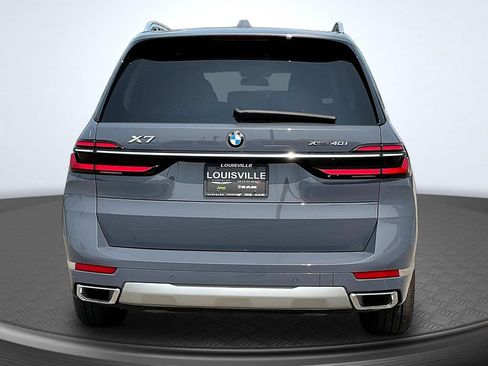 Used 2026 BMW X7 xDrive40i AWD/4WD image 6