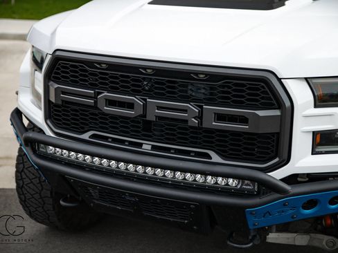 Used 2019 Ford F150 Raptor w/ Equipment Group 802A Luxury AWD/4WD image 25