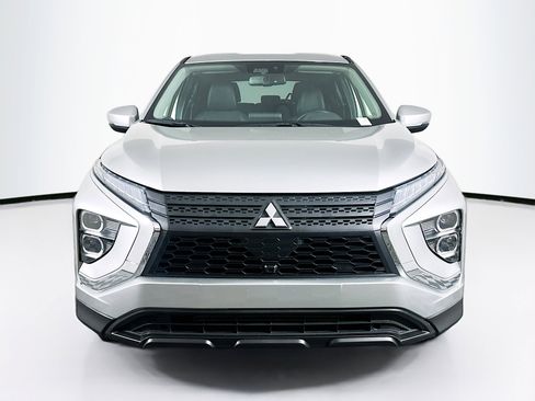 Used 2024 Mitsubishi Eclipse Cross SE AWD/4WD image 2