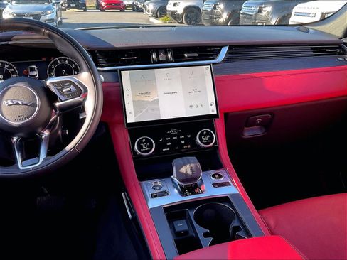 Used 2025 Jaguar F-PACE R-Dynamic S image 8