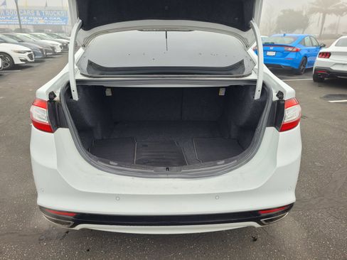 Used 2016 Ford Fusion Titanium image 27