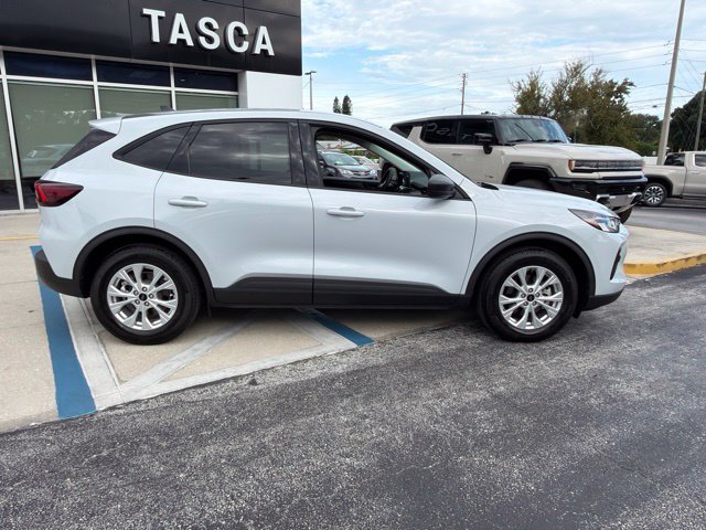 Used 2025 Ford Escape Active FWD image 8