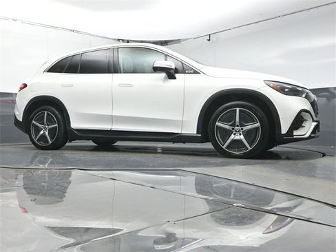 Used 2023 Mercedes-Benz EQE 500 4MATIC SUV image 32