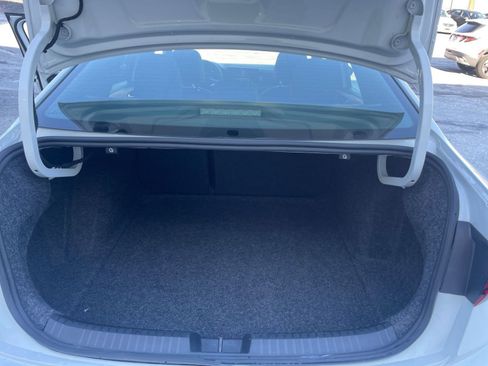 Used 2025 Volkswagen Jetta Sport image 29