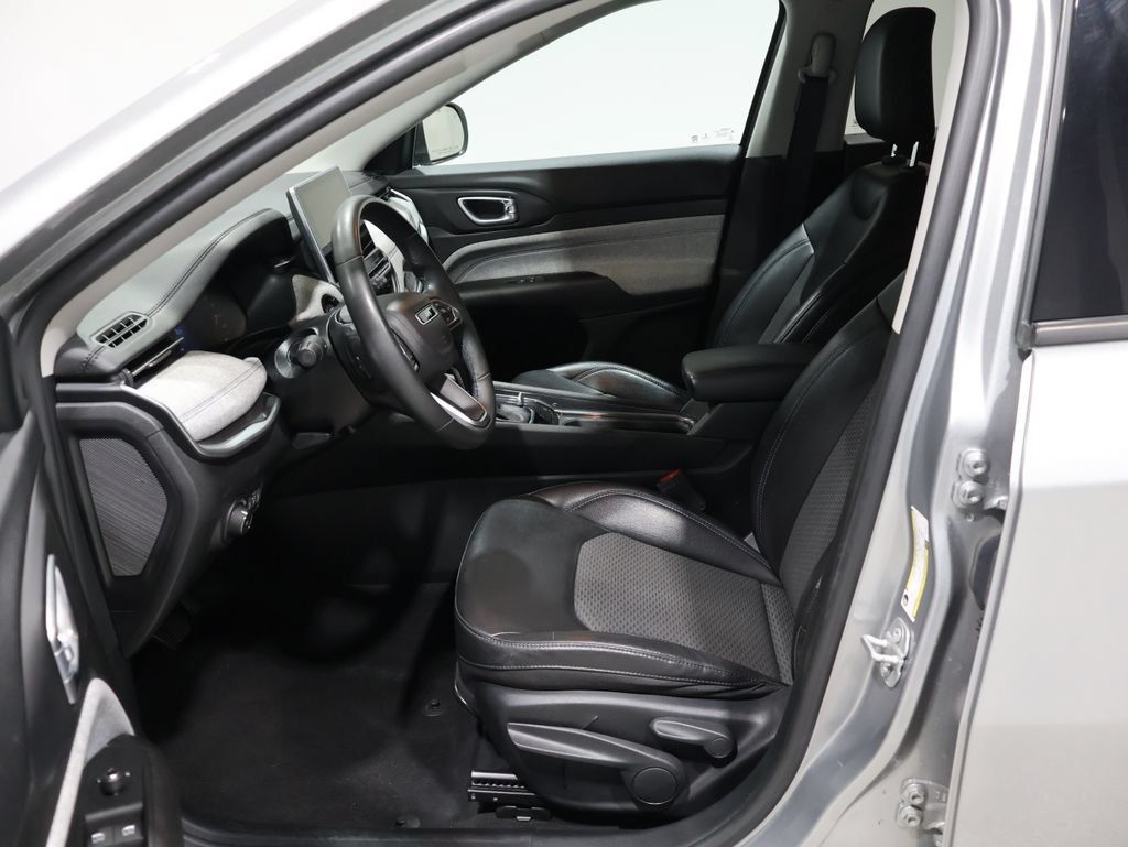 Certified 2022 Jeep Compass Latitude AWD/4WD image 12