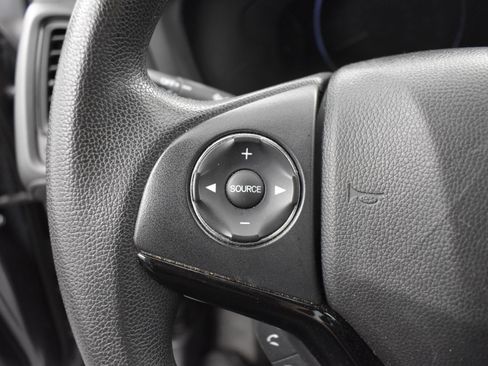 Used 2020 Honda HR-V LX image 6