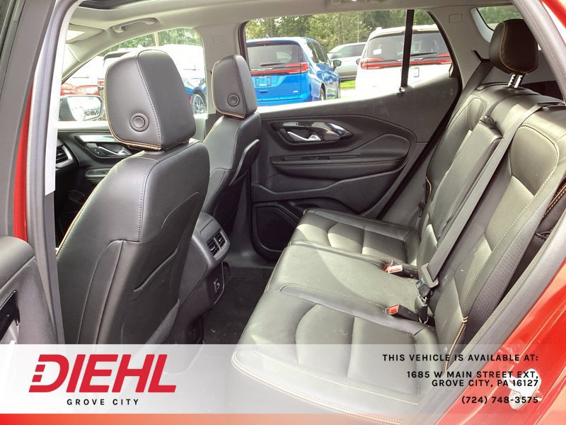 Used 2024 GMC Terrain AT4 w/ Tech Package AWD/4WD image 11