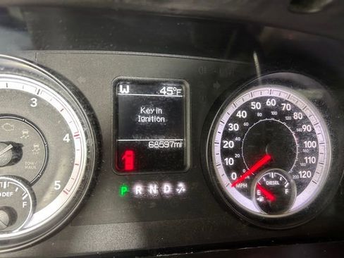 Used 2013 RAM 2500 SLT RWD image 25