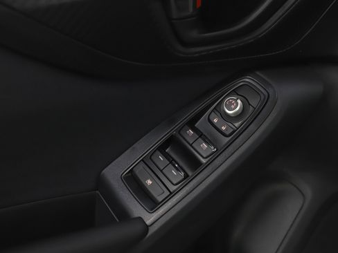 Used 2021 Subaru Crosstrek 2.0i Premium w/ Moonroof Package image 21