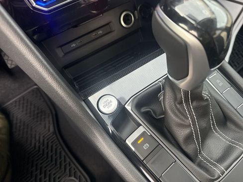 New 2026 Volkswagen Taos SEL AWD/4WD image 30