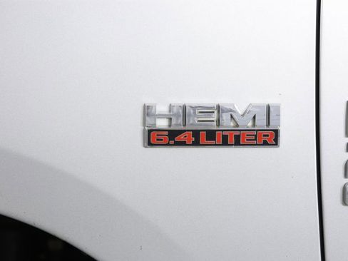 Used 2017 RAM 2500 Tradesman w/ Chrome Appearance Group image 2