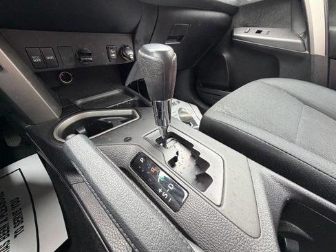 Used 2017 Toyota RAV4 LE w/ Carpet Mat Package image 16