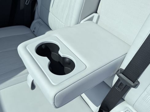Used 2024 Cadillac Lyriq Luxury RWD image 52
