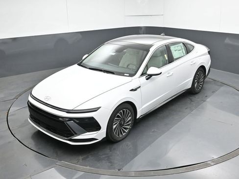 New 2026 Hyundai Sonata SEL FWD image 18
