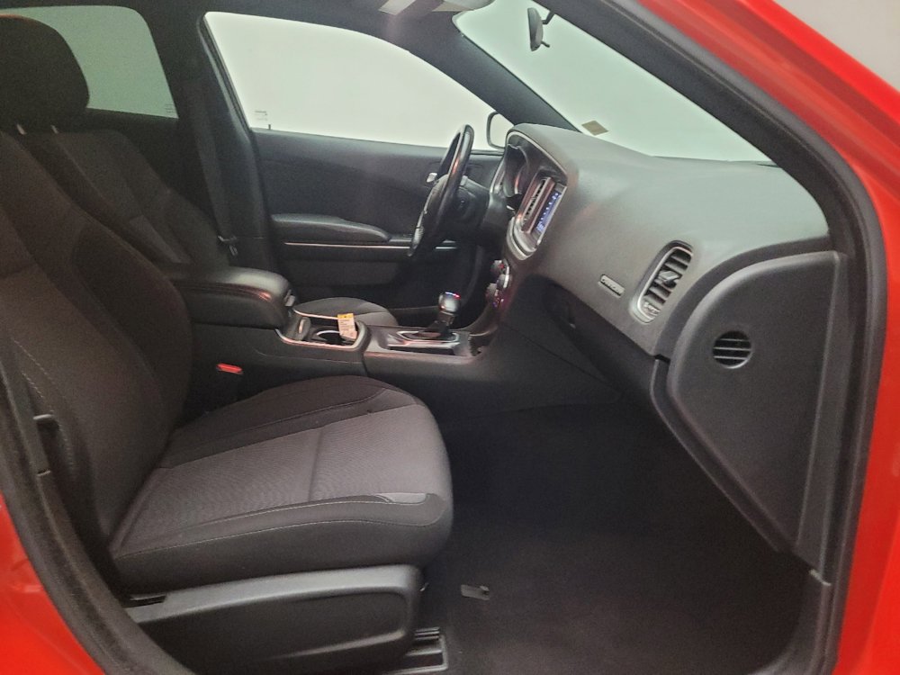 Used 2021 Dodge Charger SXT RWD image 21