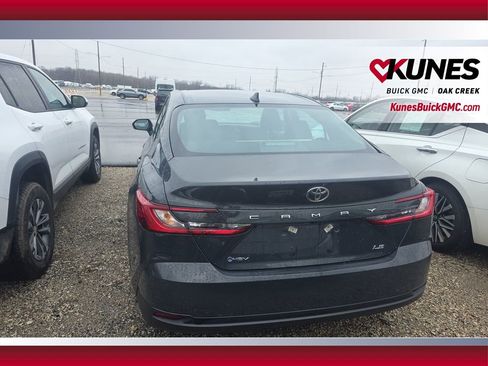 Used 2025 Toyota Camry Hybrid image 13