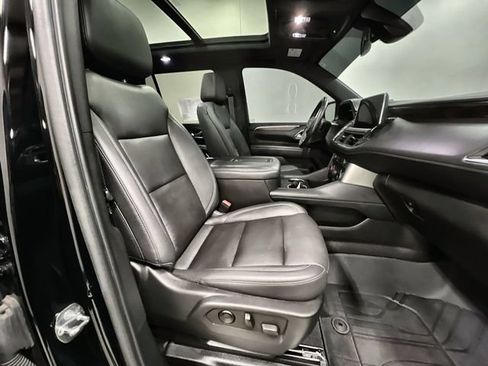 Certified 2022 Chevrolet Tahoe Z71 w/ Luxury Package AWD/4WD image 30
