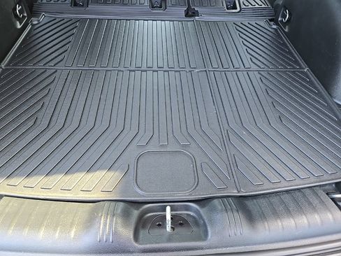 Used 2023 Jeep Compass Trailhawk AWD/4WD image 89