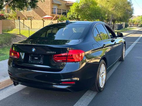 Used 2017 BMW 320i Sedan RWD image 8