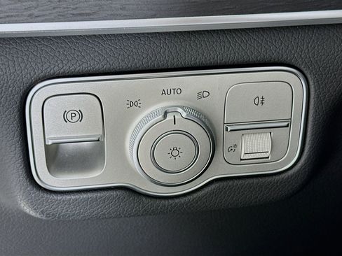 Used 2025 Mercedes-Benz GLE 350 GLE 350 image 11