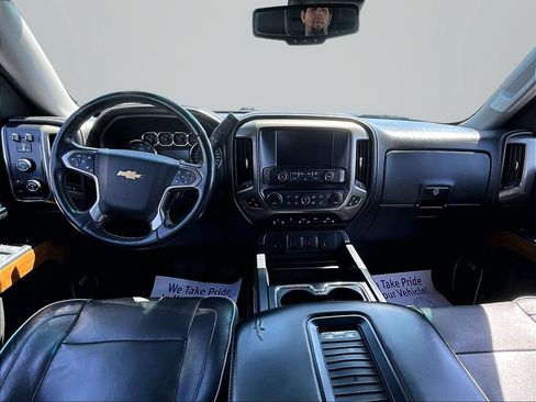 Used 2017 Chevrolet Silverado 1500 High Country AWD/4WD image 16