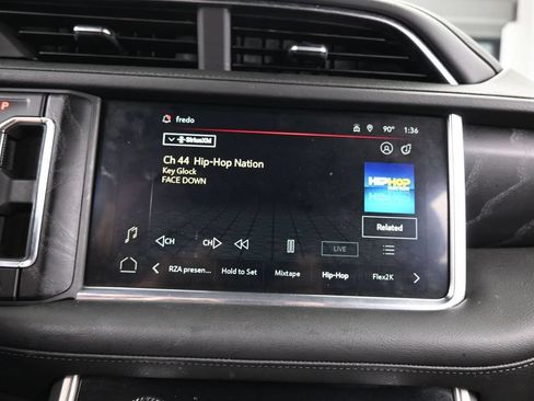 Used 2024 GMC Yukon XL Denali RWD image 32