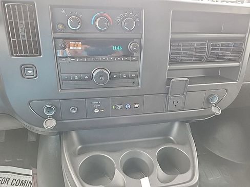 New 2025 GMC Savana 2500 RWD image 6