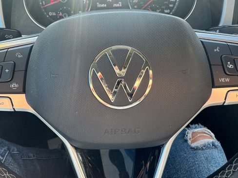 Used 2021 Volkswagen Atlas SE image 20