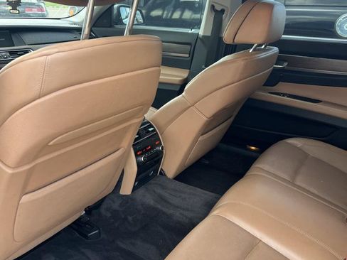 Used 2011 BMW 750Li RWD image 7