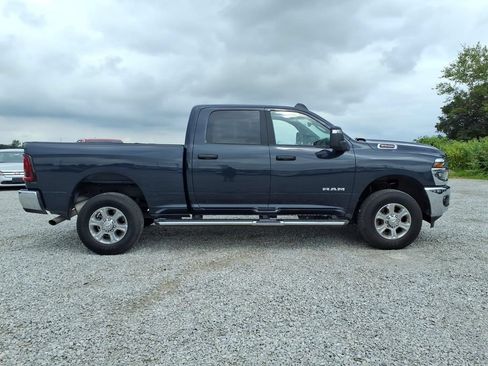 Used 2026 RAM 2500 Big Horn AWD/4WD image 12