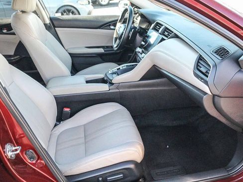Used 2019 Honda Insight Touring image 8