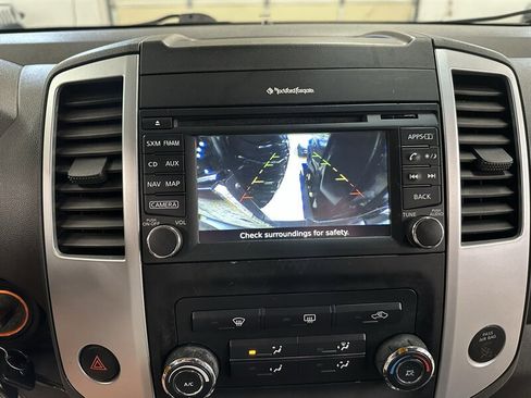 Used 2015 Nissan Xterra PRO-4X w/ Pro-4x Leather Package image 25