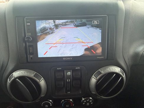 Used 2017 Jeep Wrangler Unlimited Sport w/ Quick Order Package 24S image 18