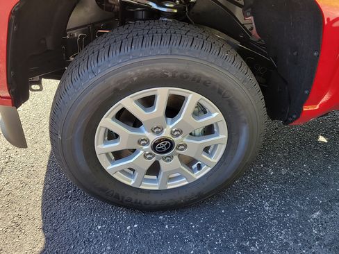 Certified 2025 Toyota Tacoma SR5 image 14