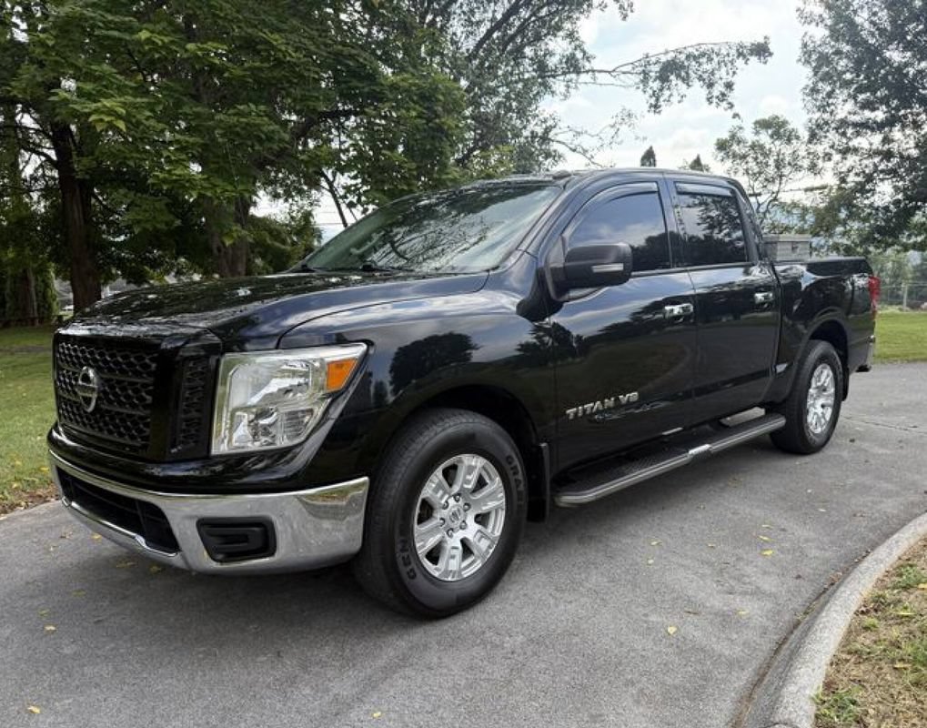 Used 2019 Nissan Titan SV RWD image 5