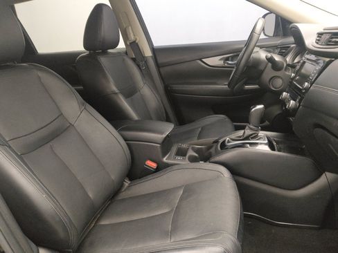 Used 2018 Nissan Rogue SL image 21