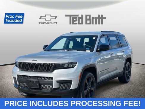 Used 2022 Jeep Grand Cherokee L Laredo image 1