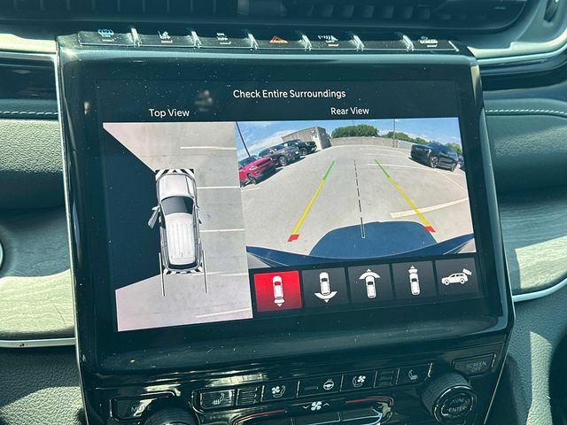 Used 2023 Jeep Grand Cherokee 4WD 4xe w/ Luxury Tech Group II image 4